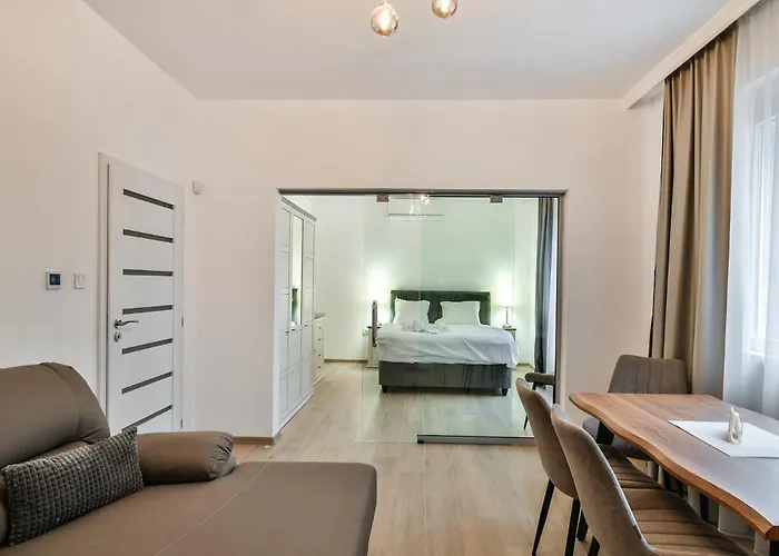 Center 2br Next To Sea * Varna