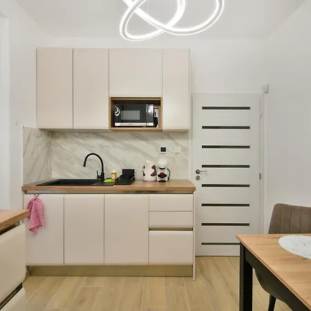 Center 2br Next To Sea * Варна