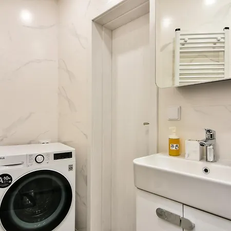 Center 2br Next To Sea Lägenhet